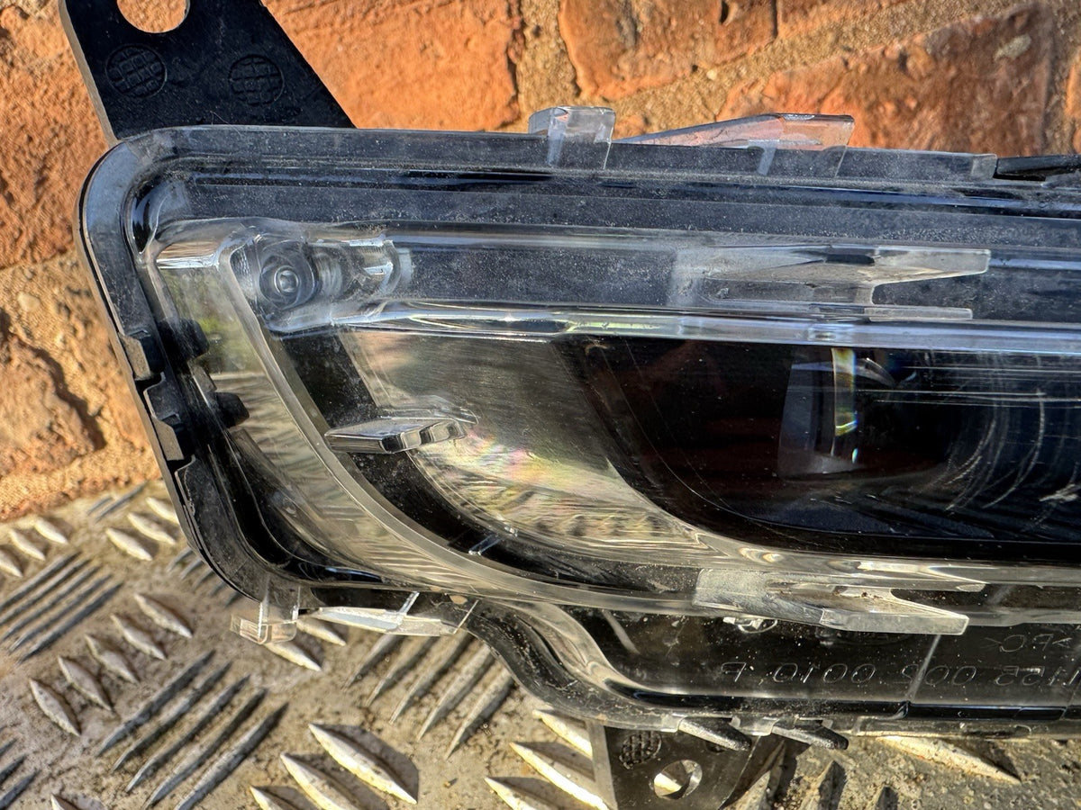 RANGE ROVER EVOQUE L551 FRONT RH FOG LIGHT K8D2-15200 BC GENUINE 2019 ON
