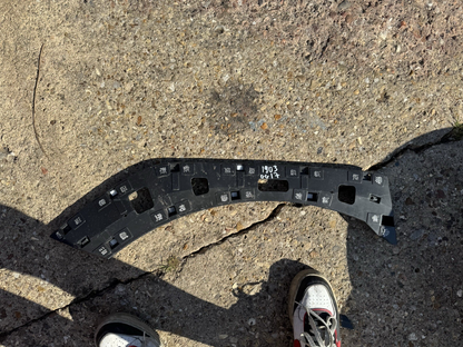 kia quarter garnish 877D2-DO100 RH 2023on