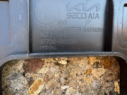 kia quarter garnish 877D2-DO100 RH 2023on