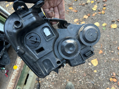 ไฟหน้าซ้าย Citroen Dispatch MK2 07-14 Passenger Nearside Left Side 89901163