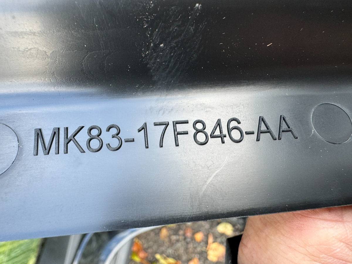 2024 Jaguar F Pace X761 Tutup Towing Bumper Belakang Bagian Bawah 2020 ke atas MK83-17F846-AA