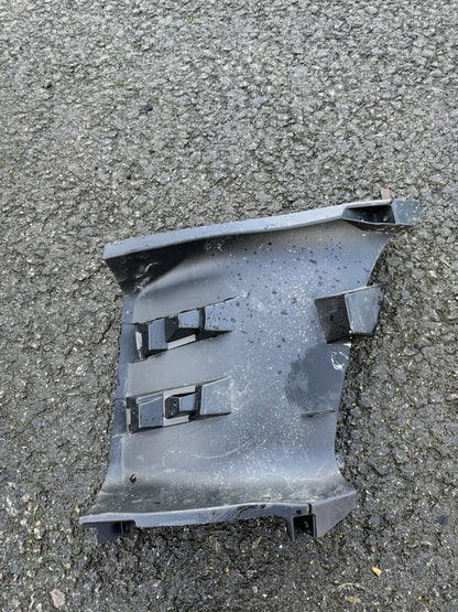 Pendakap Saluran Udara Kiri Bampar Depan Range Rover Evoque K8D2-17E951 Tulen