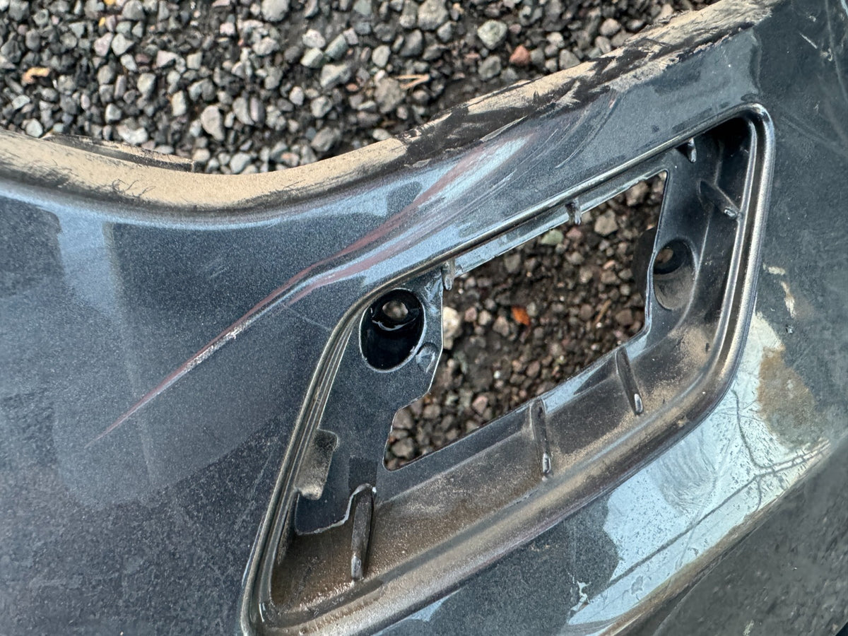 LATE 2023 Land Rover Discovery Dynamic L462 FRONT BUMPER SKIN NO BRACKETS