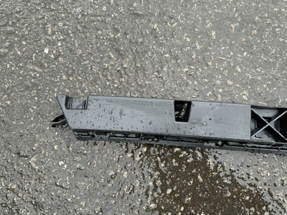 MERCEDES GLA CLASS BRAKET BUMPER BELAKANG 5 Pintu Estate A1568850065