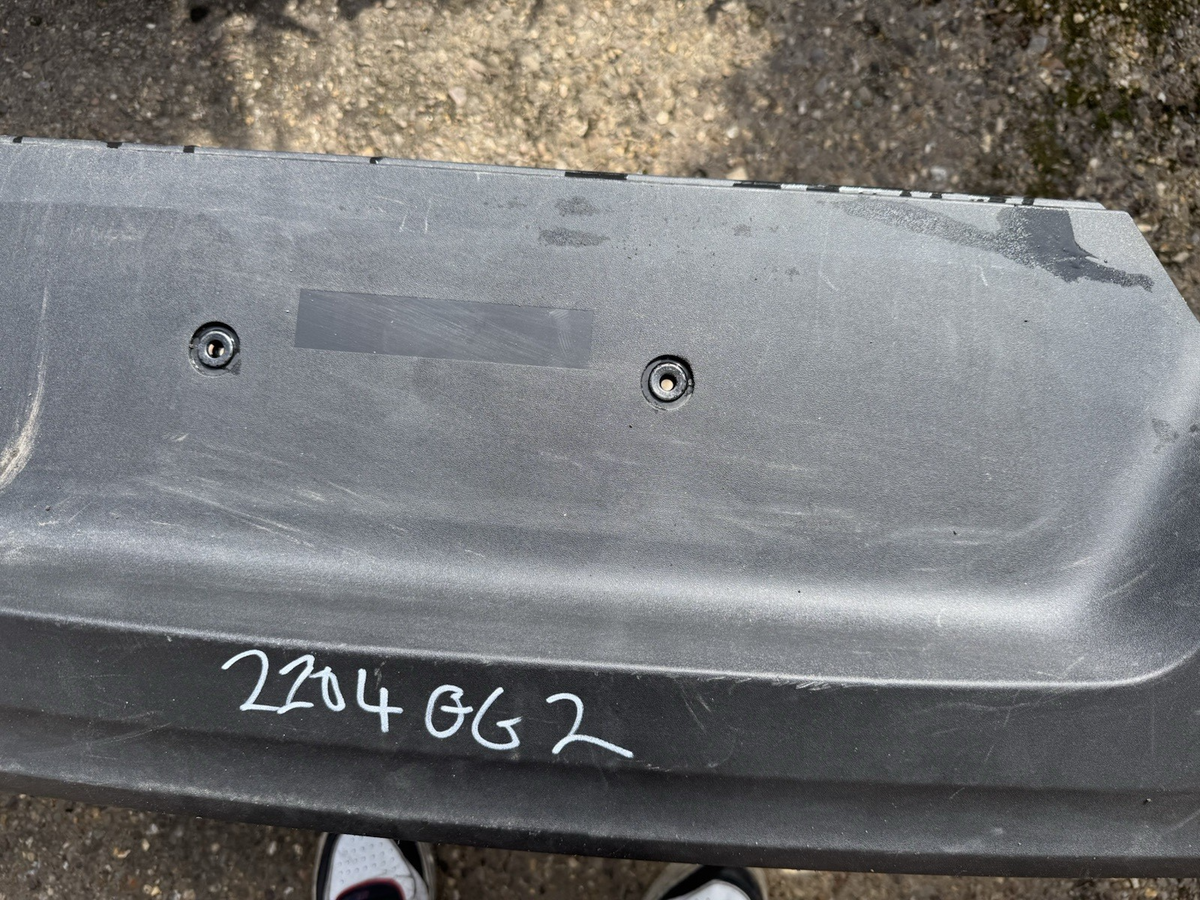 from 2022  GENUINE VOLVO XC40 REAR BUMPER LOWER SECTION 31449333