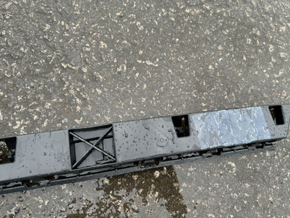 MERCEDES GLA CLASS BRAKET BUMPER BELAKANG 5 Pintu Estate A1568850065