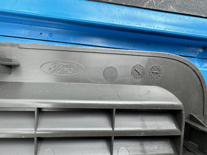 FORD TRANSIT CONNECT MK2 OSR 後右車身通風孔格柵 DT11-K023B02-A