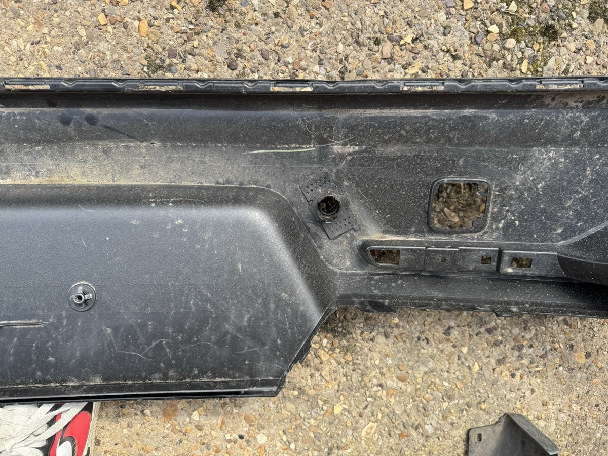 from 2022  GENUINE VOLVO XC40 REAR BUMPER LOWER SECTION 31449333