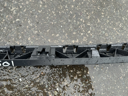 MERCEDES GLA CLASS BRAKET BUMPER BELAKANG 5 Pintu Estate A1568850065