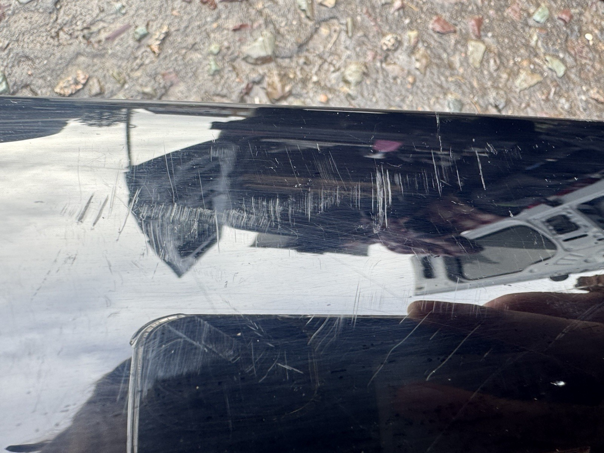 LR RANGE ROVER VELAR L560 Windshield Right Vertical Trim J8A2-025A52-A 2018