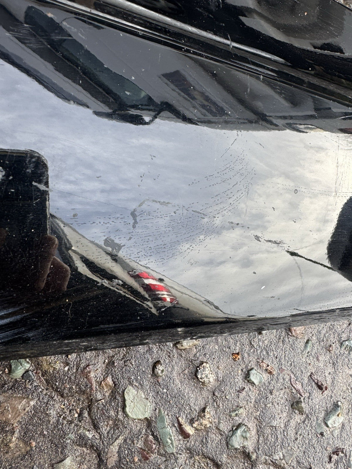 HY3M-21064-A Land Rover Discovery 5 Front Right Door Lower Cladding Mould Trim*
