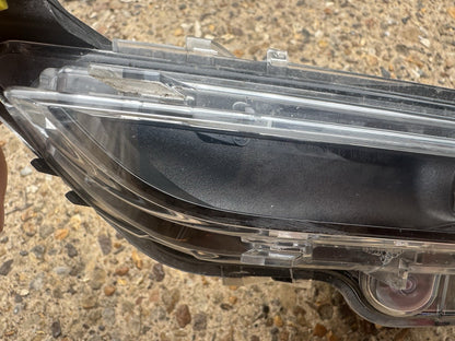 broken lugs LAND ROVER RANGE ROVER EVOQUE L551 Front Left Fog Light K8D2-15201