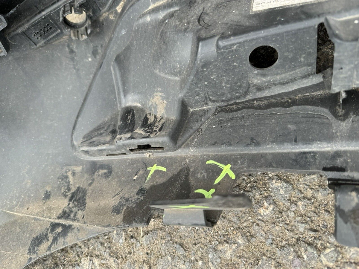 Peugeot 3008 Lower Rear Bumper 9811865077