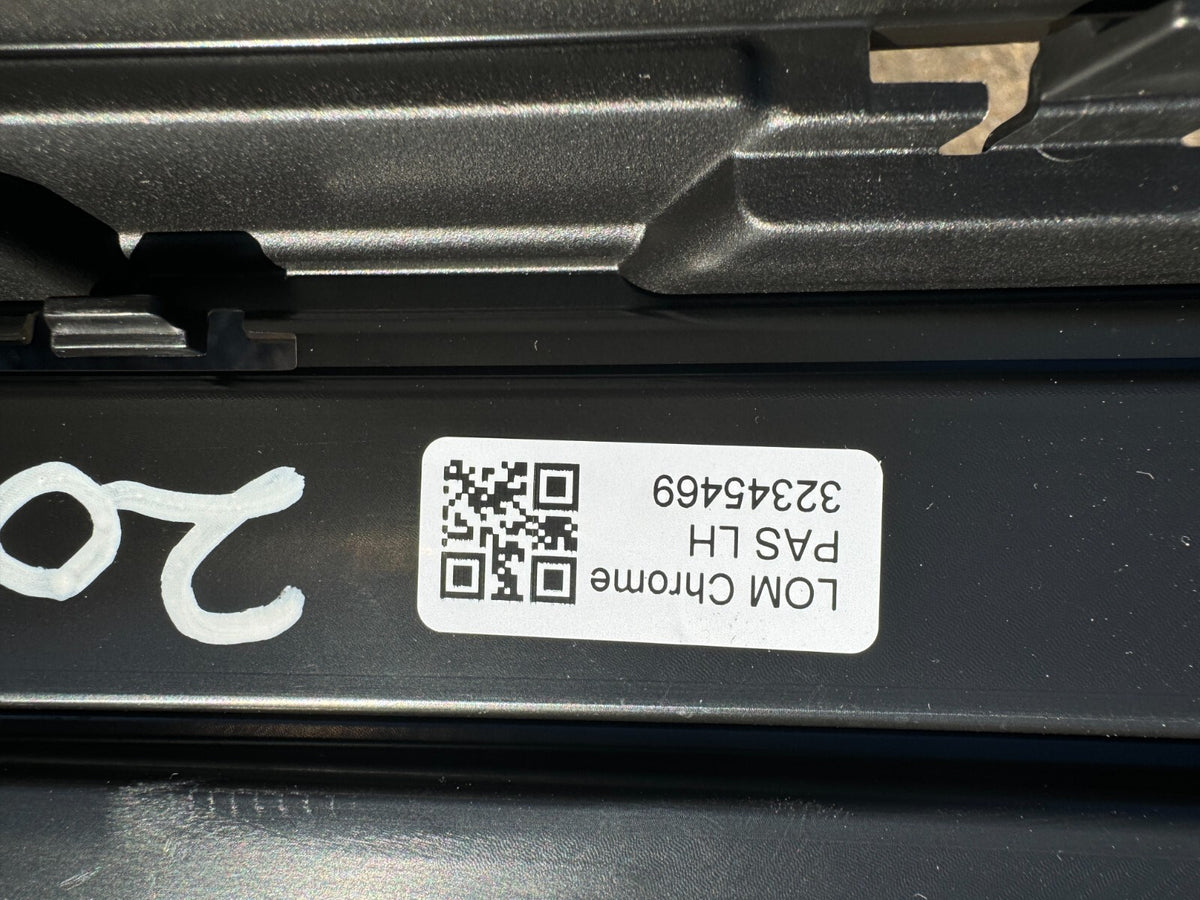 全新原廠 Volvo XC90 前左水箱罩/格柵 32345469