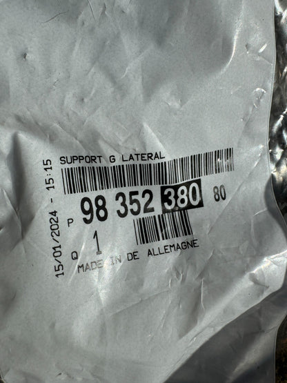 NEW GENUINE VAUXHALL MOKKA BREKET BUMPER BELAKANG 9835238380 MK2 2021-2024