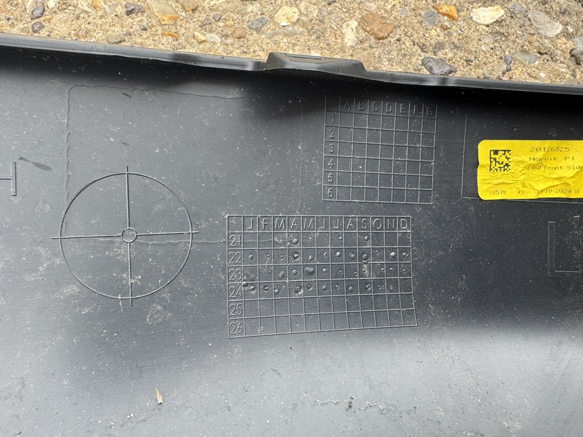 Range Rover L460 Front Bumper Left Corner Trim 2022 ON M8E2-17E785-A Genuine