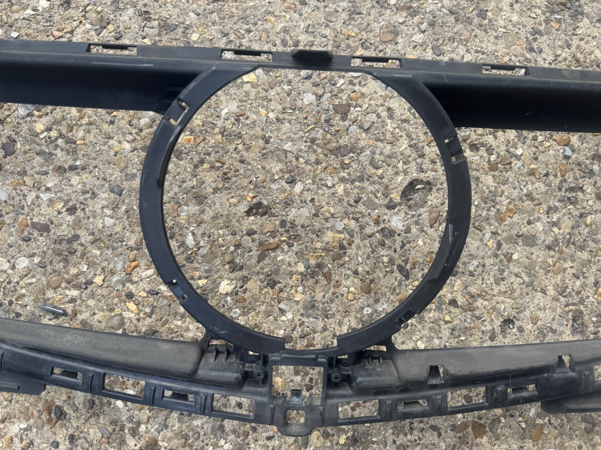 MERCEDES EQC N293 FRONT RADIATOR GRILL BRACKET GENUINE A2938884700