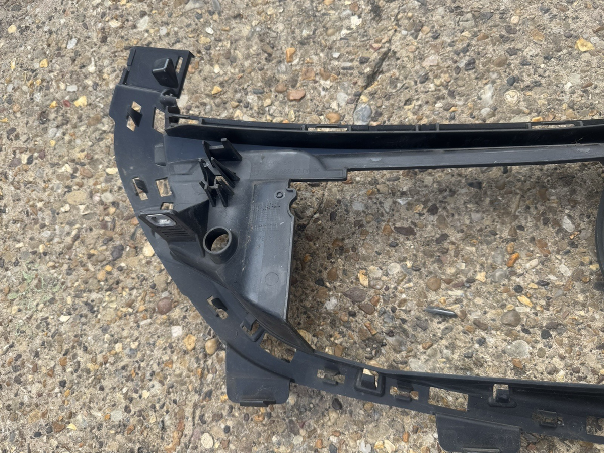 MERCEDES EQC N293 FRONT RADIATOR GRILL BRACKET GENUINE A2938884700