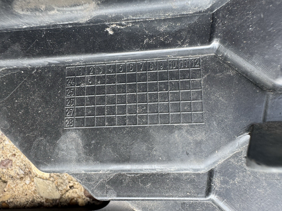 Skoda Octavia Front Bumper Left Side Grill 2020 On 5E3807681C Genuine