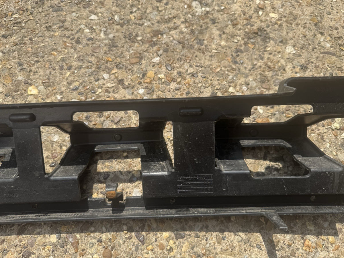 FORD GALAXY MK3 Front Bumper Bar Isolator 2455839 LM2B-17E898-A GENUINE