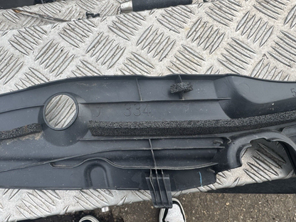 2014 TOYOTA PRIUS แผงยึดหม้อน้ำ ตัวบน ฝาครอบรองรับหม้อน้ำ 5328947032 OEM