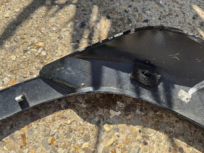 GENUINE LAND ROVER DEFENDER L663 REAR LEFT WHEEL ARCH TRIM L8B2-290E23-BB
