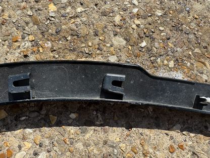 GENUINE LAND ROVER DEFENDER L663 REAR LEFT WHEEL ARCH TRIM L8B2-290E23-BB