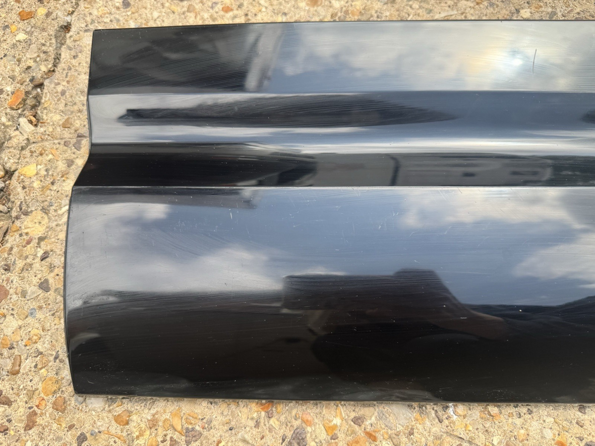 2019-2023 Land Rover defender rear left LH driver door molding OEM L8B2-274A49-A