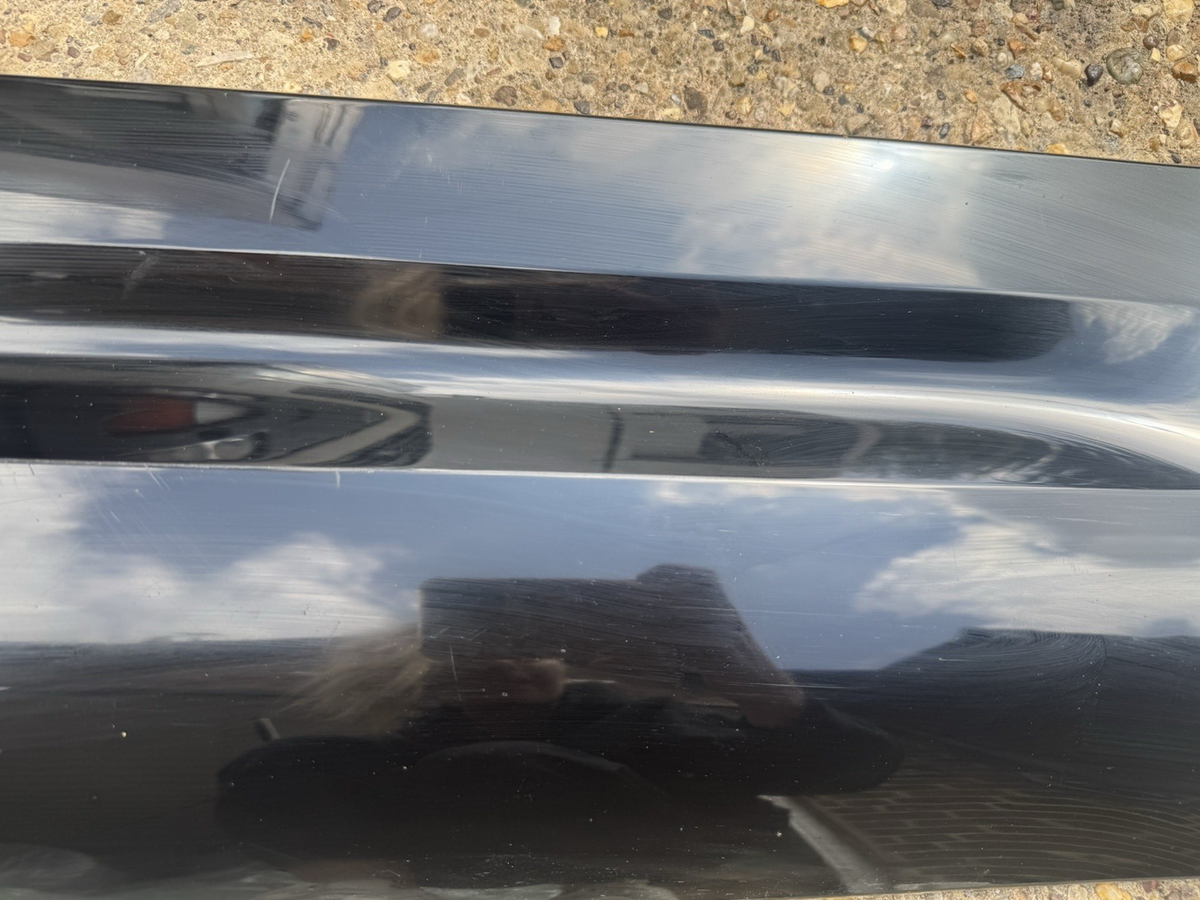 2019-2023 Land Rover defender rear left LH driver door molding OEM L8B2-274A49-A