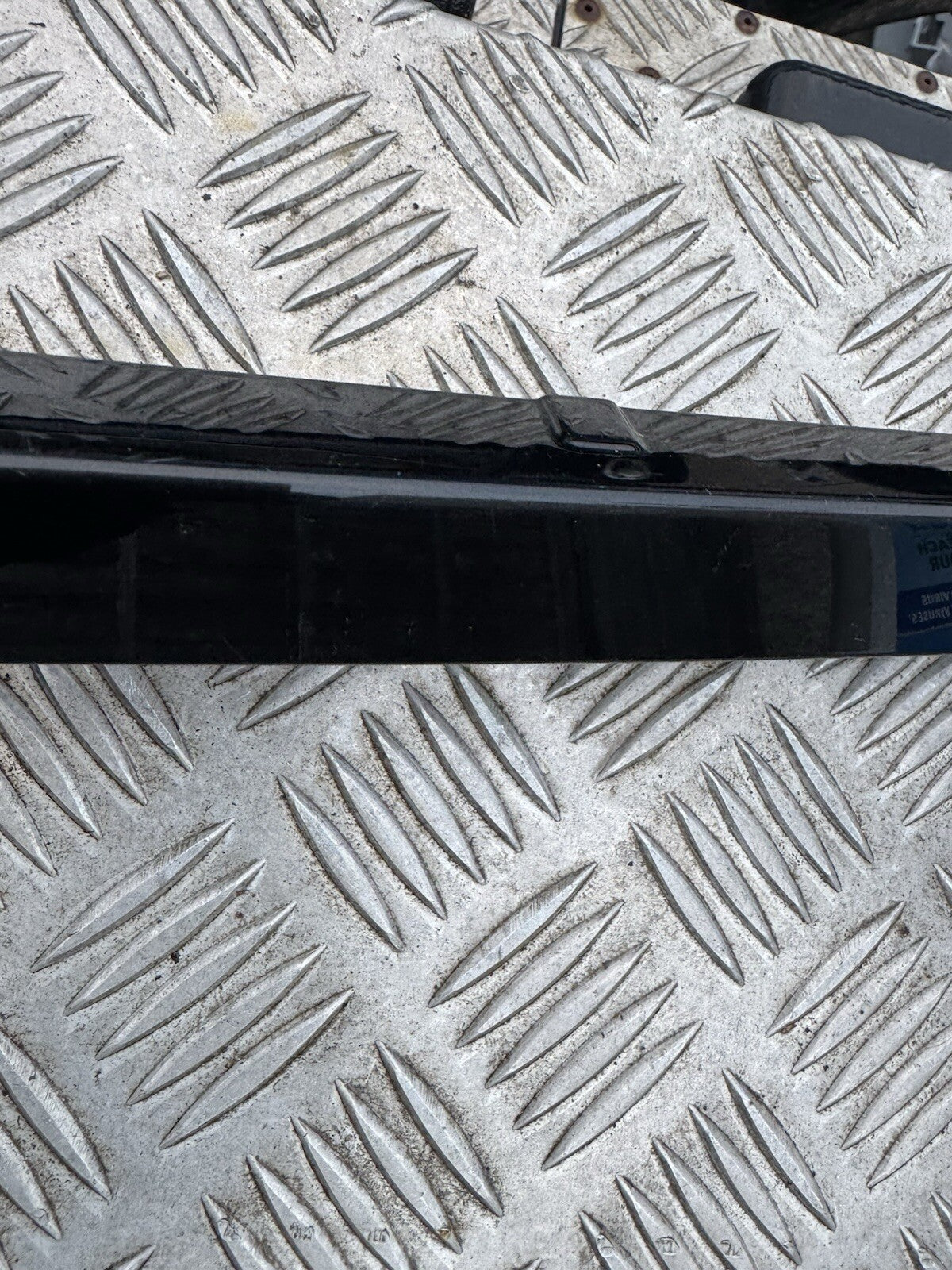 RANGE ROVER EVOQUE BUMPER TRIM PANEL STRIP REAR K8D217775AB L551 2019-2024