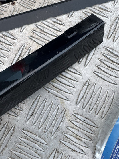 RANGE ROVER EVOQUE BUMPER TRIM PANEL STRIP REAR K8D217775AB L551 2019-2024