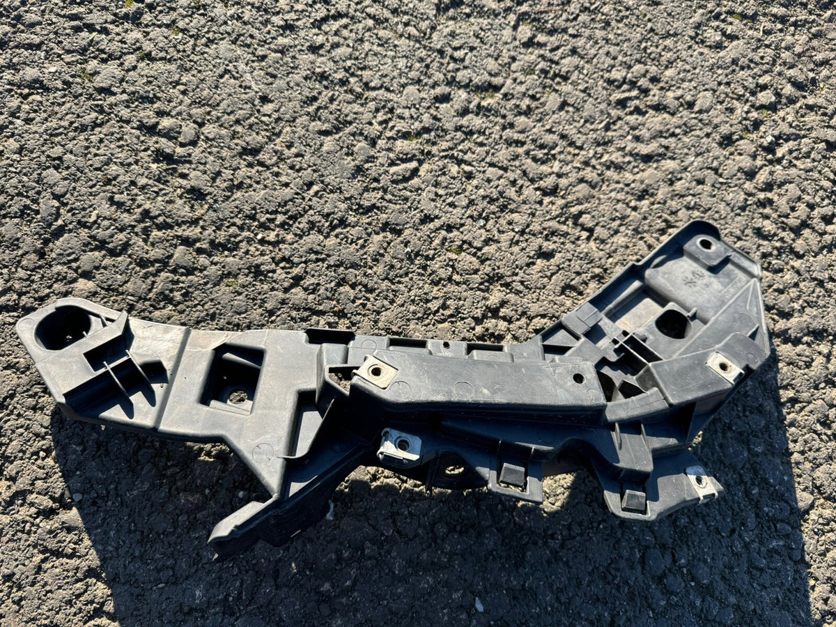 Breket Bumper Depan Atas Kanan 2014- PEUGEOT MINI original