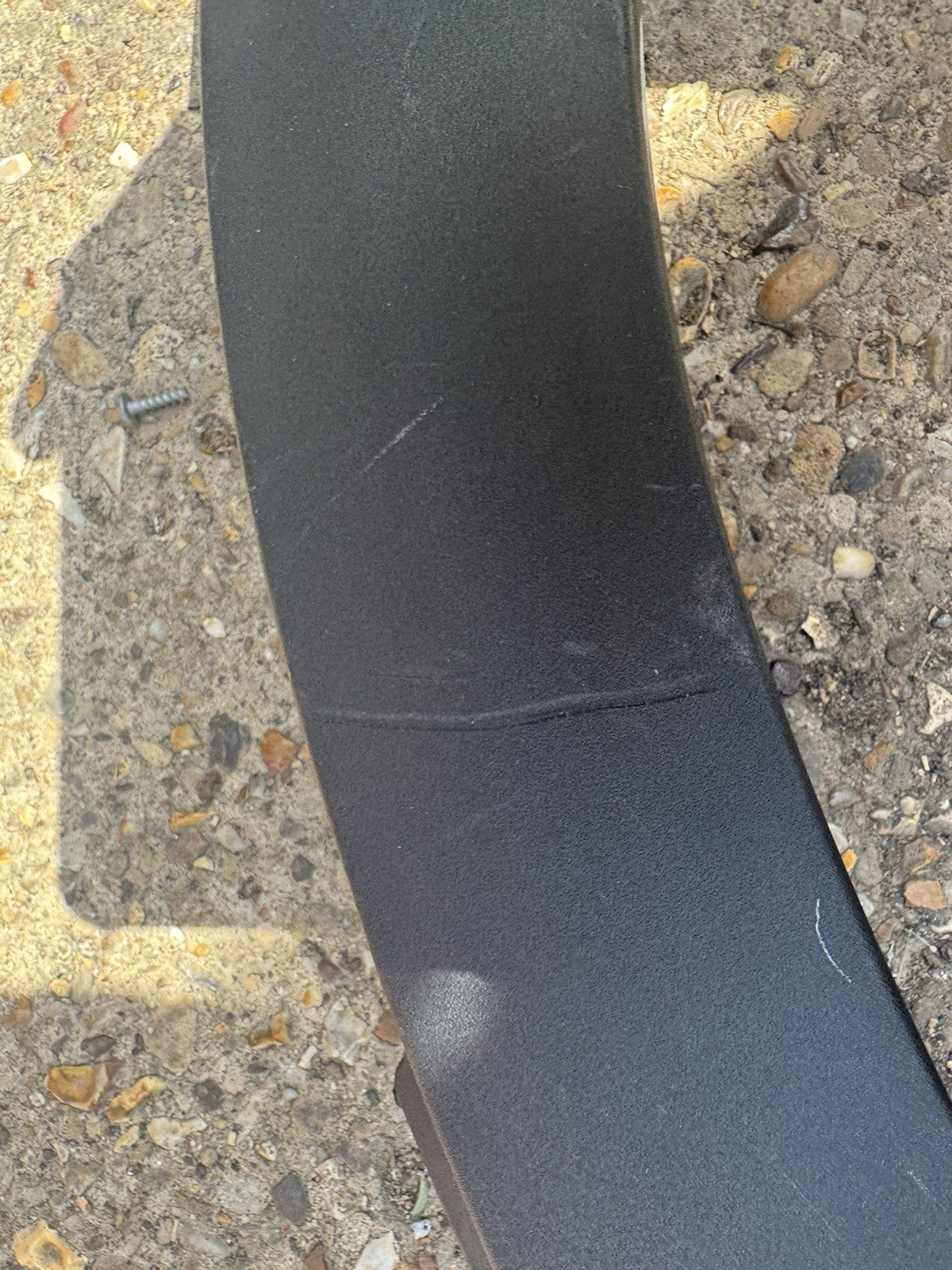 2018 PEUGEOT 3008 REAR LEFT SIDE WHEEL ARCH TRIM 9825289077 SCRATCHED