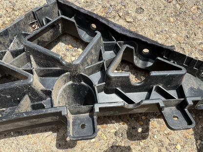 JAGUAR XE X760 REAR BUMPER MOUNT BRACKET LEFT PASSENGER SIDE 2015 GX73-17A882-AA