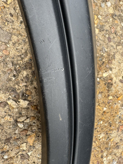 RANGE ROVER EVOQUE WHEEL ARCH TRIM REAR LEFT BJ32-290E23