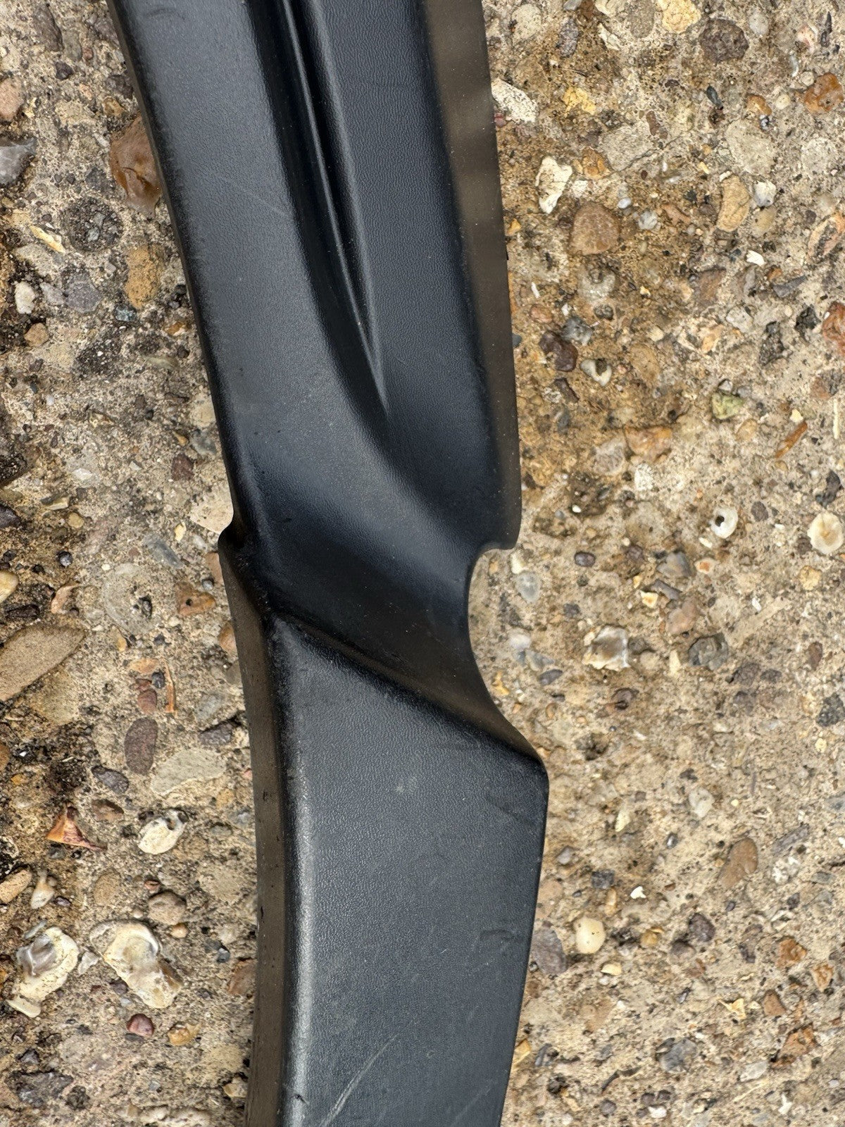 RANGE ROVER EVOQUE WHEEL ARCH TRIM REAR LEFT BJ32-290E23