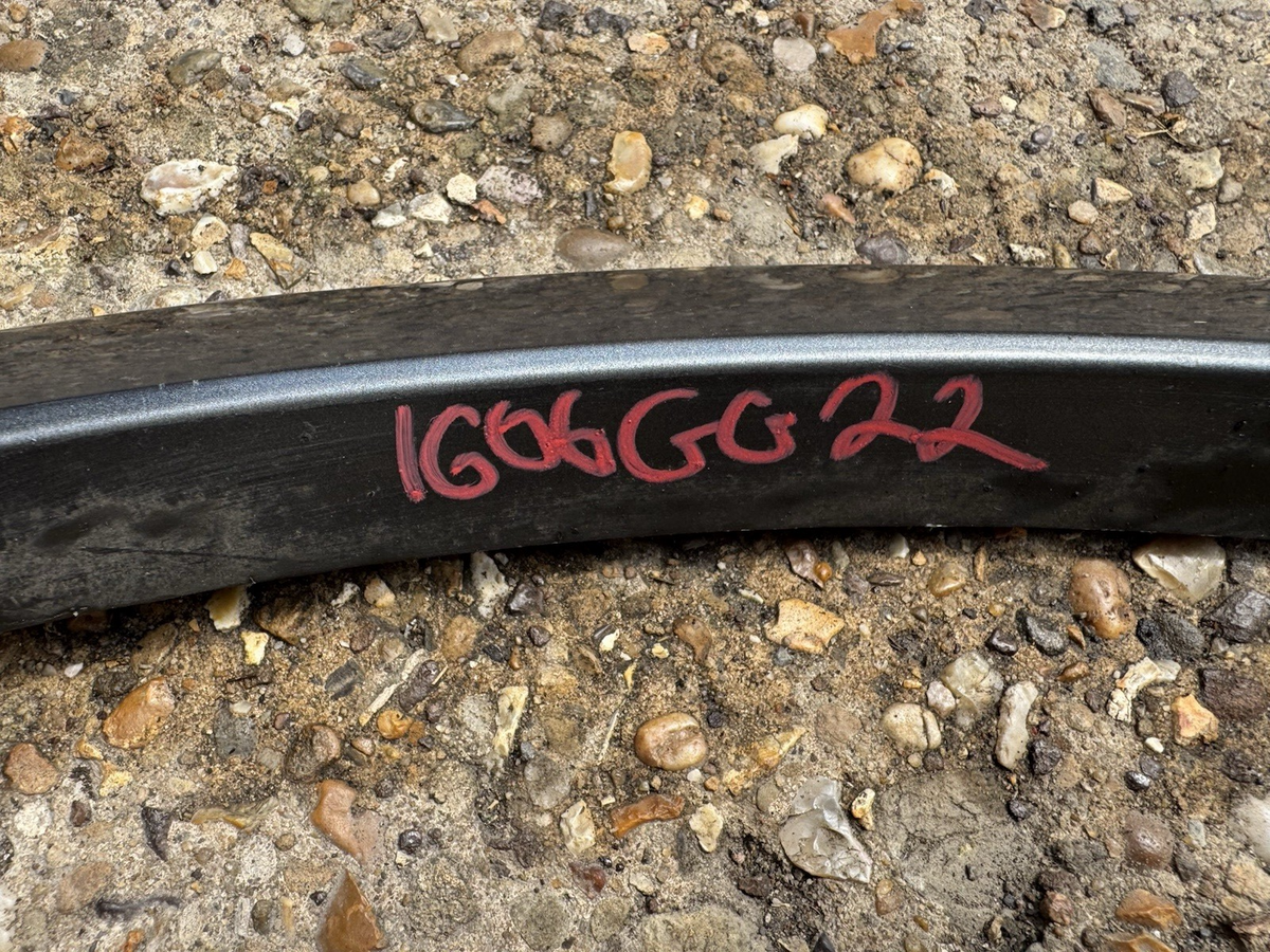 Audi Q7 Rear Right Wheel Arch 2015 TO 2021 4M0853818E Genuine