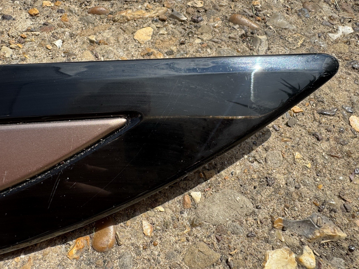 Trim Samping Kiri Depan K8D2-29427-AB Original Range Rover Evoque L551
