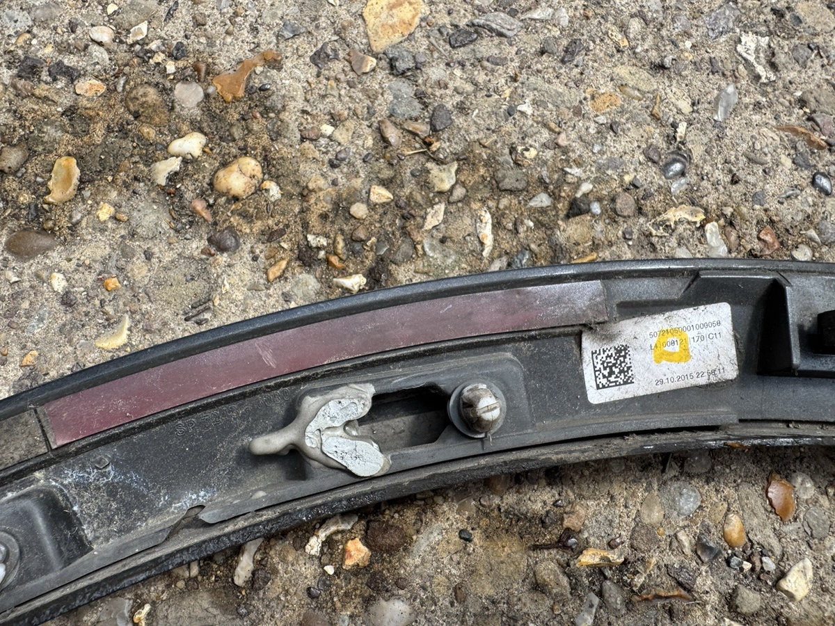 Audi Q7 Rear Right Wheel Arch 2015 TO 2021 4M0853818E Genuine