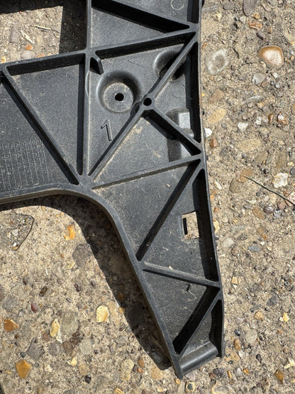 Audi RS4 B8 Rear Bumper Bracket Right O/S Carrier Holder Mount 8K9807454D