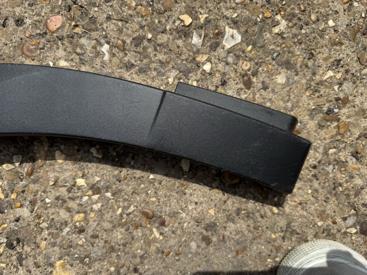 PEUGEOT 2008 WHEEL ARCH WING TRIM REAR RIGHT 9825736580 MK2 2019-2025