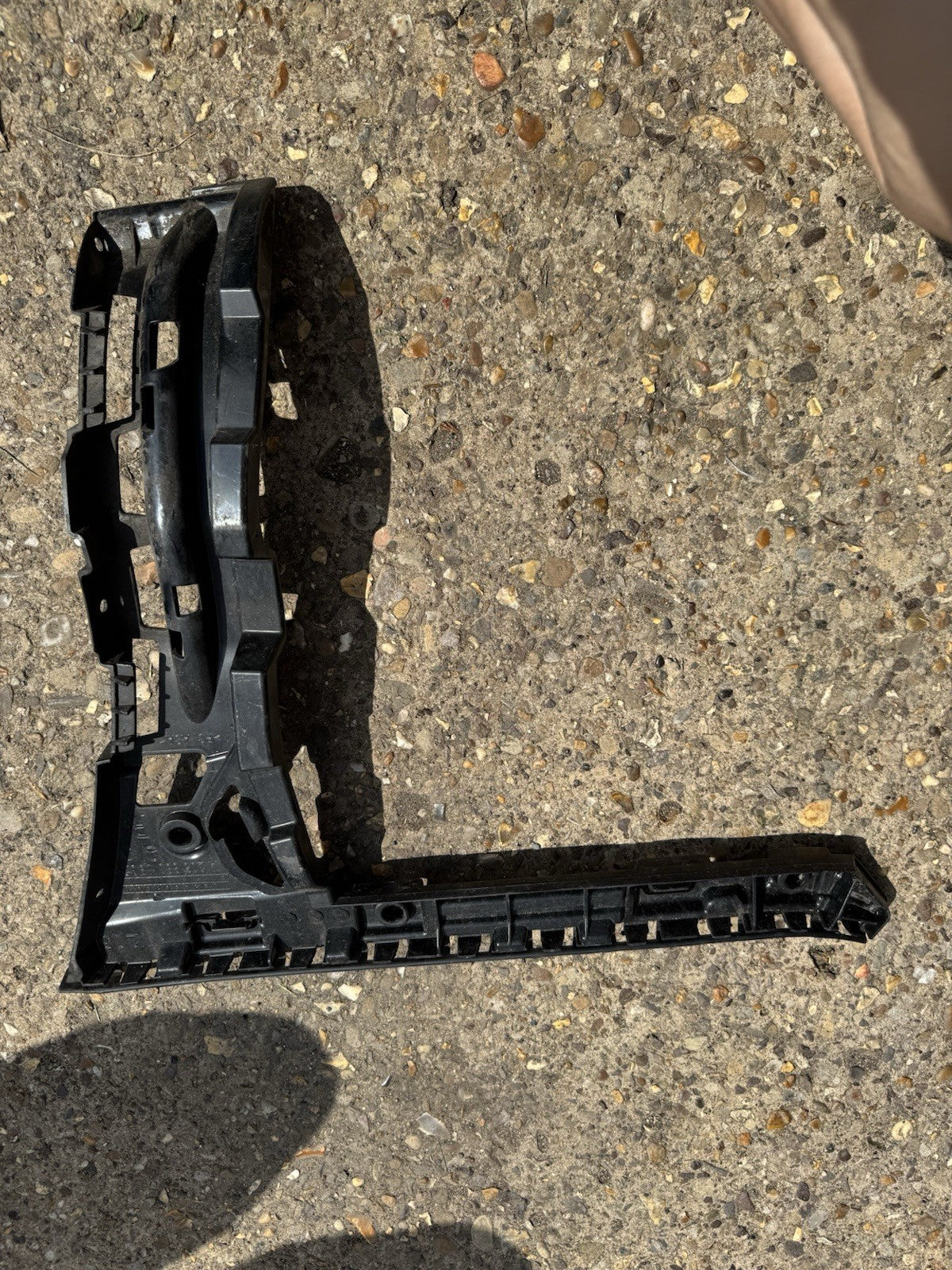 Mercedes W205 C 2016 RHD Stoßstangenhalter hinten rechts A2058801802 14441431