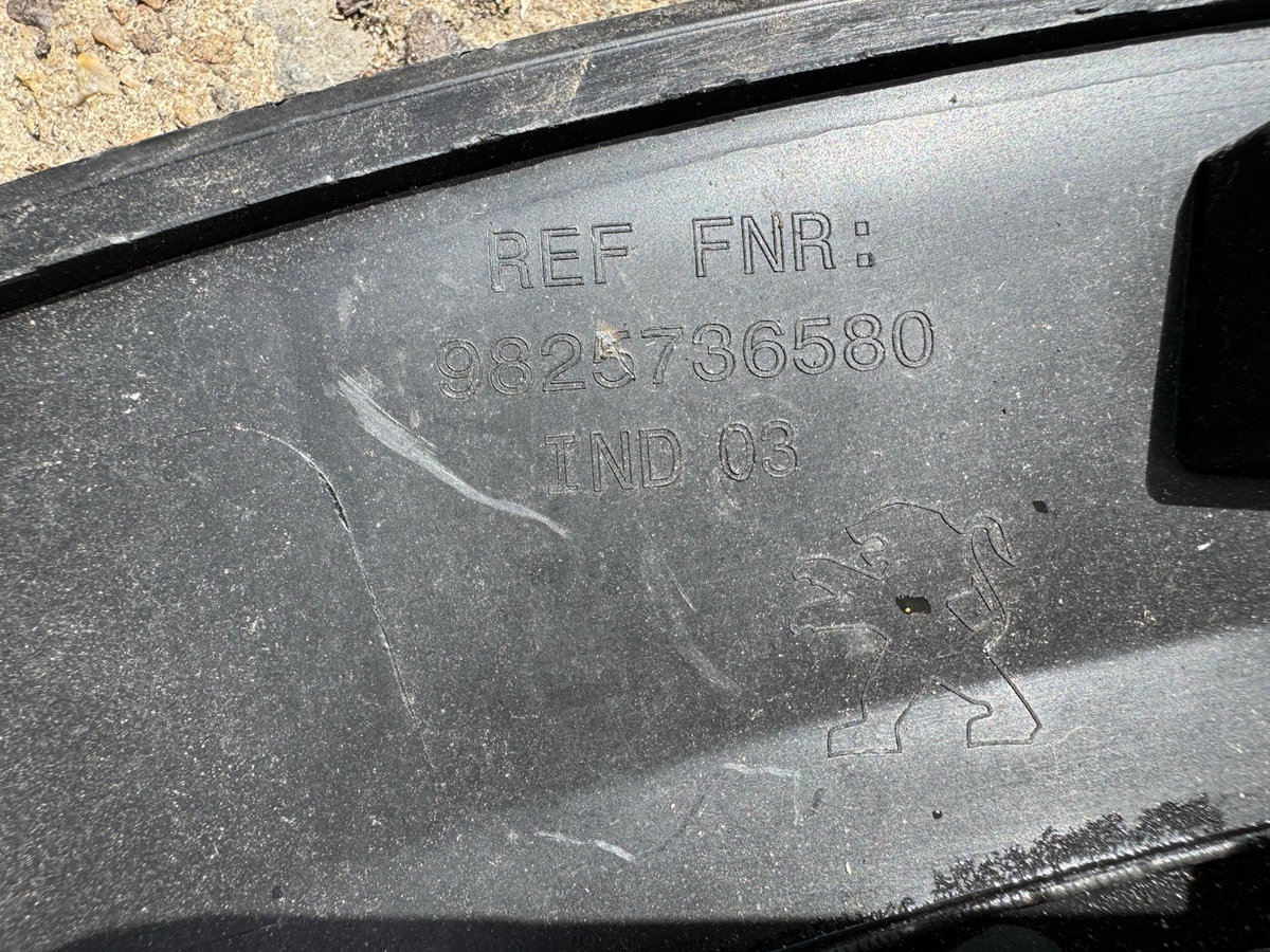 PEUGEOT 2008 WHEEL ARCH WING TRIM REAR RIGHT 9825736580 MK2 2019-2025