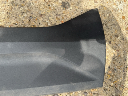 VOLVO XC40 536 Front Right Door Lower Molding 32409185 2.0 28791279