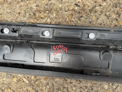 VOLVO XC40 536 Front Right Door Lower Molding 32409185 2.0 28791279