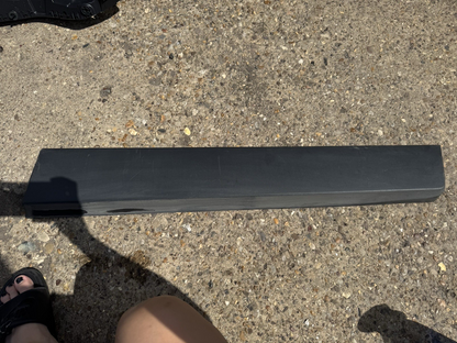 unknown part number 951157444 body side front rh 2012on