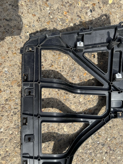Genuine FORD S-MAX BRACKET RIGHT SIDE , REAR EM2B-R423A40