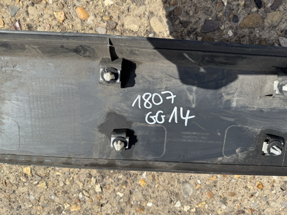unknown part number 951157444 body side front rh 2012on