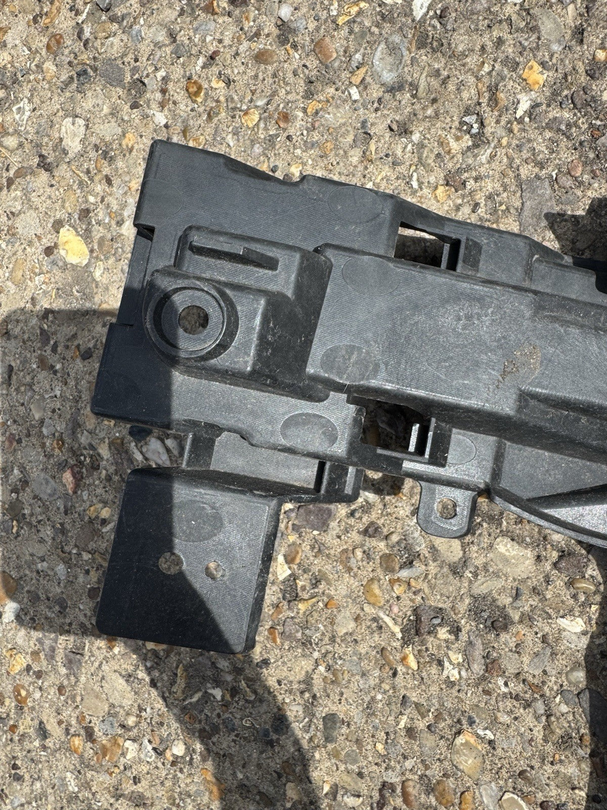 VOLVO Xc40 Pro T5 2020 Bumper Bracket Left Side Rear 32227484