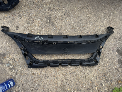 PEUGEOT 3008 P84 2016-ON FRONT RADIATOR GRILLE BACKING TRIM 9815317777 1766